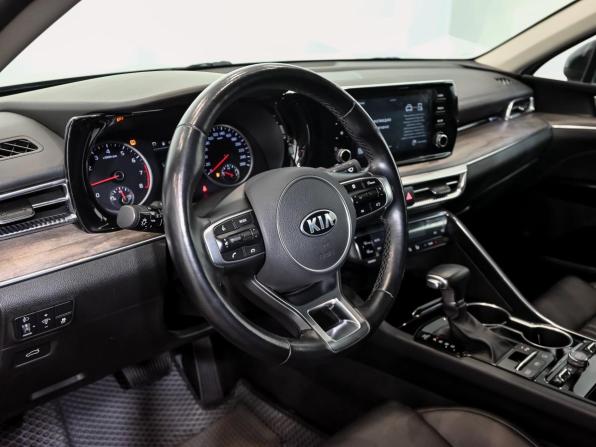 Kia K5 III с пробегом 2020 года, цена 2 740 000 рублей, 73969 км, седан, Автокод Объявления