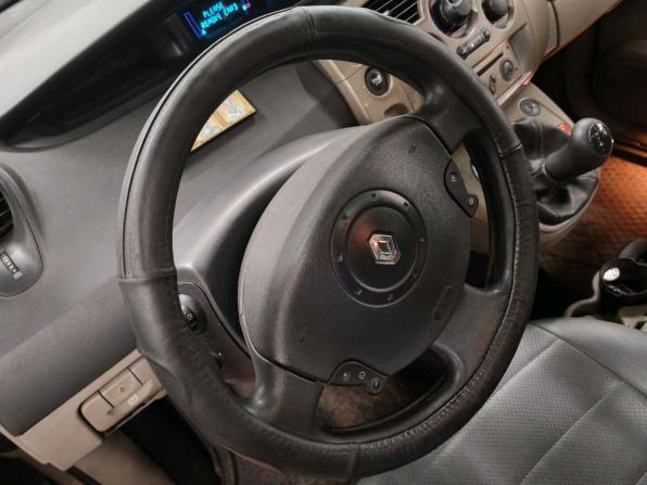 Renault Scenic II с пробегом 2006 года, цена 365 000 рублей, 177704 км, компактвэн, Автокод Объявления