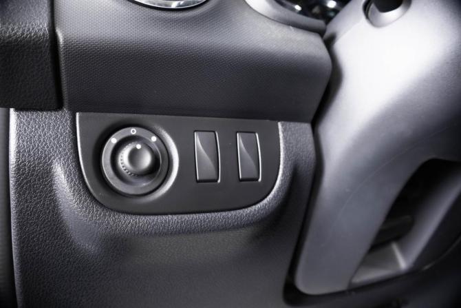 Renault Sandero II Рестайлинг с пробегом 2020 года, цена 1 249 000 рублей, 182600 км, хэтчбек, Автокод Объявления