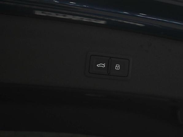 Audi Q3 II (F3) с пробегом 2021 года, цена 3 960 000 рублей, 49786 км, внедорожник, Автокод Объявления