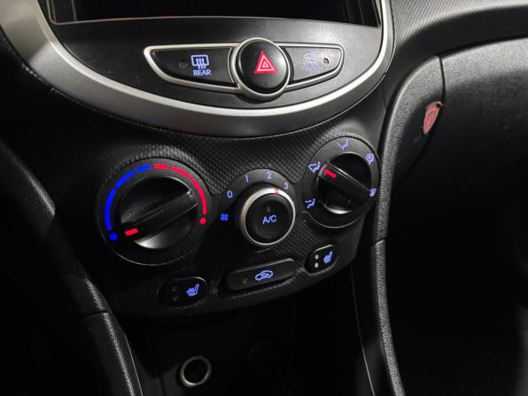 Hyundai Solaris I с пробегом 2013 года, цена 625 000 рублей, 217733 км, седан, Автокод Объявления