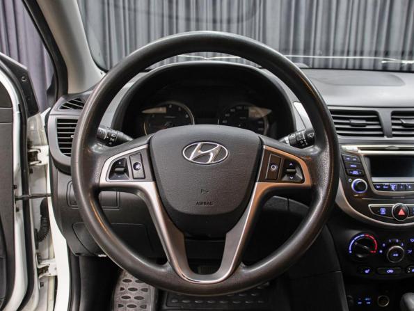 Hyundai Solaris I Рестайлинг с пробегом 2014 года, цена 998 000 рублей, 133347 км, седан, Автокод Объявления
