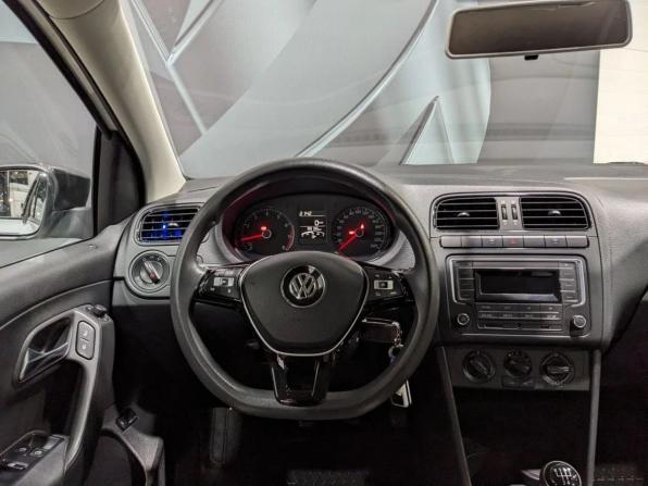 Volkswagen Polo V Рестайлинг с пробегом 2018 года, цена 995 000 рублей, 99150 км, седан, Автокод Объявления