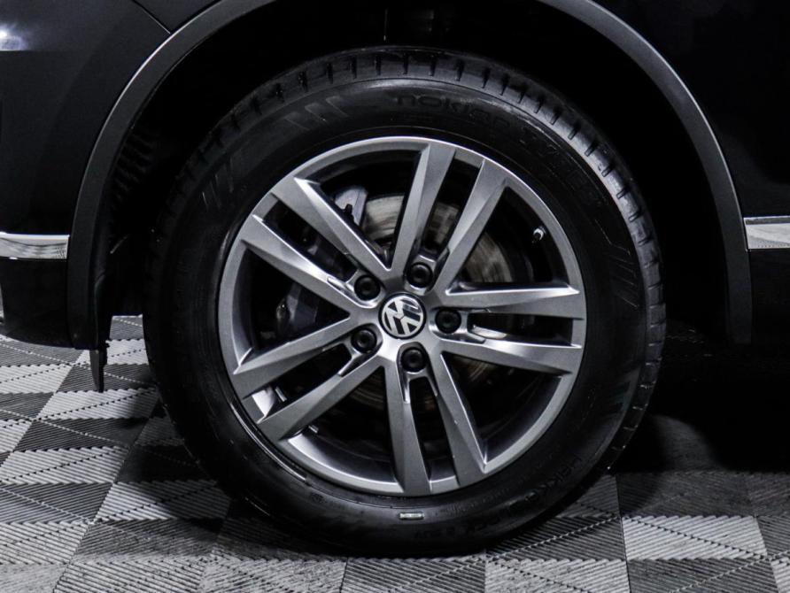 Volkswagen Touareg II Рестайлинг Москва  - изображение 15