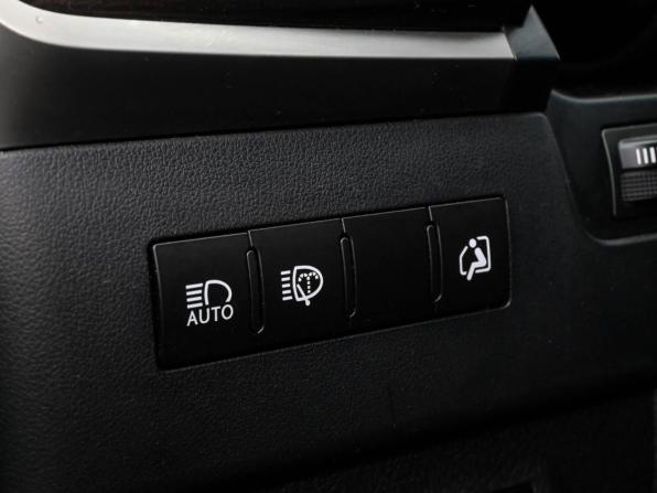 Lexus LX III Рестайлинг 2 с пробегом 2021 года, цена 9 987 400 рублей, 118737 км, внедорожник, Автокод Объявления