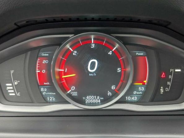 Volvo XC70 II Рестайлинг с пробегом 2015 года, цена 2 195 000 рублей, 206883 км, универсал, Автокод Объявления