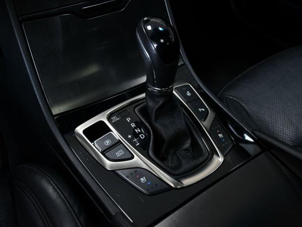 Hyundai Grandeur V с пробегом 2013 года, цена 1 547 000 рублей, 157800 км, седан, Автокод Объявления