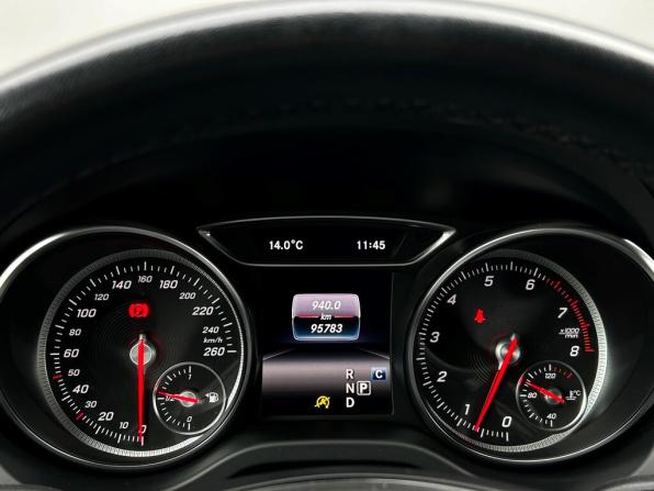 Mercedes-Benz GLA I (X156) Рестайлинг с пробегом 2019 года, цена 2 528 200 рублей, 95783 км, внедорожник, Автокод Объявления