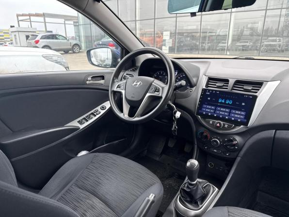 Hyundai Solaris I Рестайлинг с пробегом 2015 года, цена 813 000 рублей, 179730 км, седан, Автокод Объявления