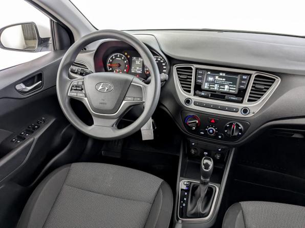 Hyundai Solaris II Рестайлинг с пробегом 2022 года, цена 1 570 000 рублей, 56952 км, седан, Автокод Объявления