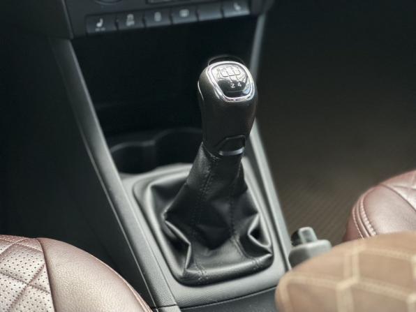Skoda Rapid I Рестайлинг с пробегом 2017 года, цена 900 000 рублей, 244670 км, лифтбек, Автокод Объявления
