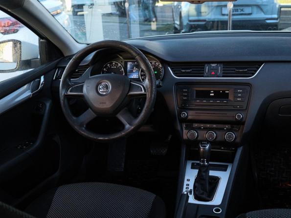 Skoda Octavia III (A7) с пробегом 2014 года, цена 760 000 рублей, 321818 км, лифтбек, Автокод Объявления