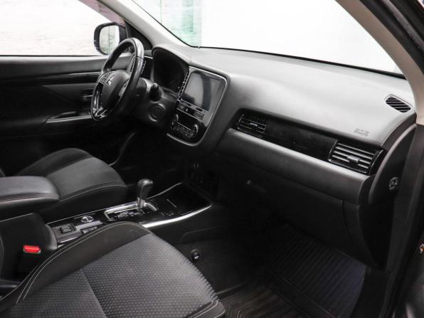 Mitsubishi Outlander III Рестайлинг 3 с пробегом 2020 года, цена 2 369 000 рублей, 102109 км, внедорожник, Автокод Объявления