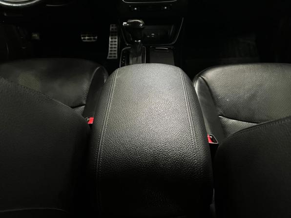 Kia Sorento II Рестайлинг с пробегом 2017 года, цена 1 955 000 рублей, 174850 км, внедорожник, Автокод Объявления