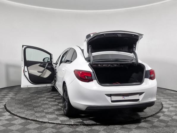 Opel Astra J Рестайлинг с пробегом 2012 года, цена 769 000 рублей, 178926 км, седан, Автокод Объявления