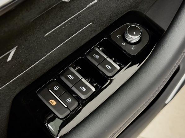 Geely Monjaro I с пробегом 2024 года, цена 3 350 000 рублей, 43718 км, внедорожник, Автокод Объявления