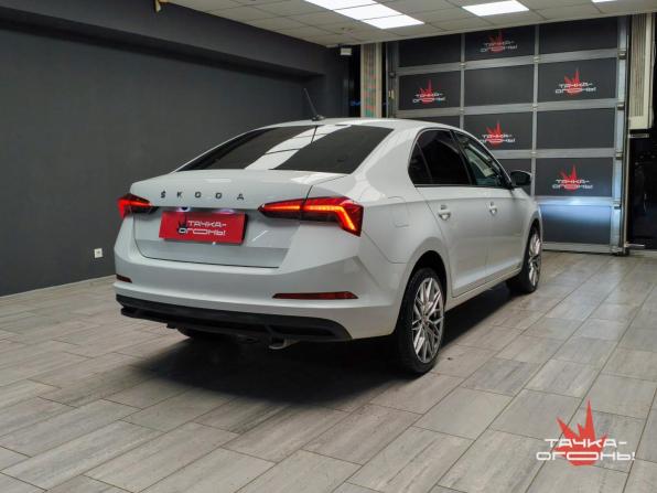 Skoda Rapid II с пробегом 2021 года, цена 1 428 000 рублей, 145000 км, лифтбек, Автокод Объявления