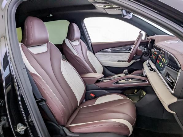 Geely Monjaro I с пробегом 2023 года, цена 3 230 000 рублей, 72936 км, внедорожник, Автокод Объявления