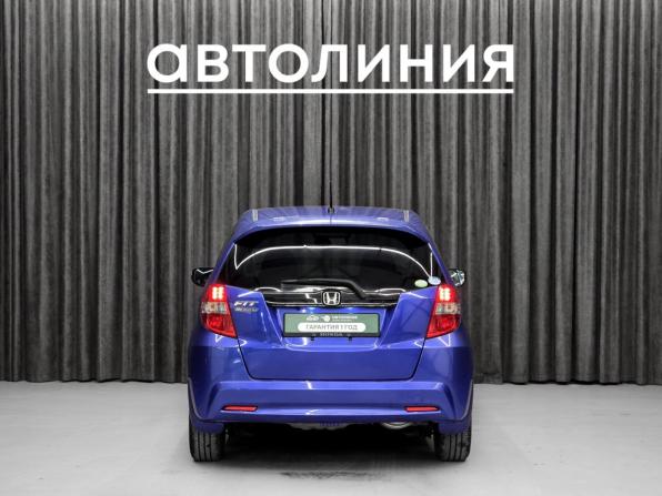 Honda Fit II с пробегом 2011 года, цена 730 000 рублей, 87000 км, хэтчбек, Автокод Объявления