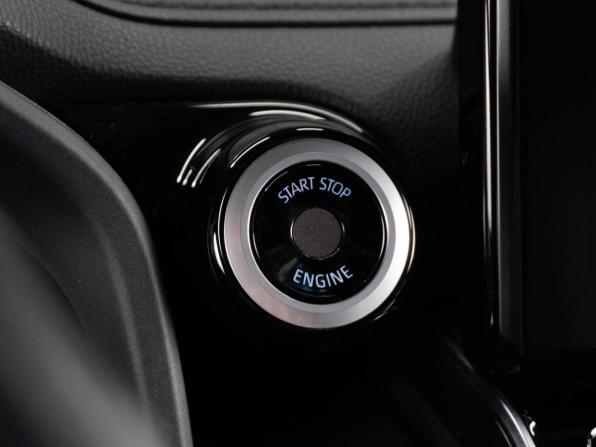 Toyota Land Cruiser 300 Series с пробегом 2021 года, цена 11 239 000 рублей, 48039 км, внедорожник, Автокод Объявления