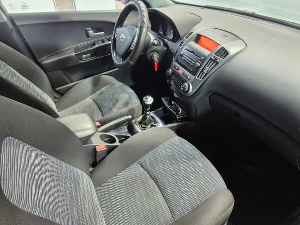 Kia Ceed I с пробегом 2009 года, цена 529 000 рублей, 377000 км, универсал, Автокод Объявления