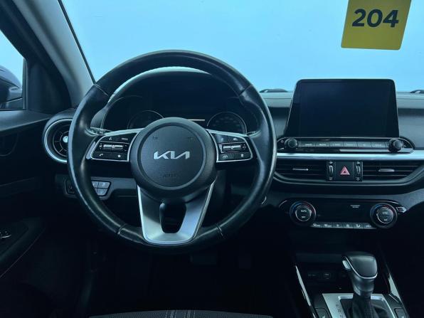 Kia Cerato IV Рестайлинг с пробегом 2023 года, цена 2 290 000 рублей, 66000 км, седан, Автокод Объявления