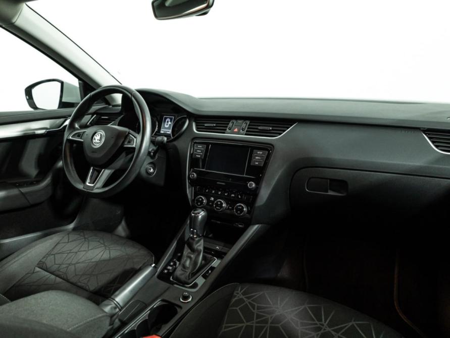 Skoda Octavia III (A7) Рестайлинг Санкт-Петербург  - изображение 10
