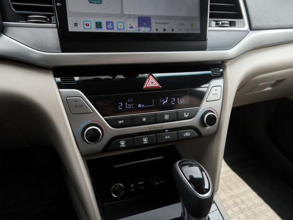Hyundai Elantra VI (AD) с пробегом 2016 года, цена 1 248 000 рублей, 189500 км, седан, Автокод Объявления