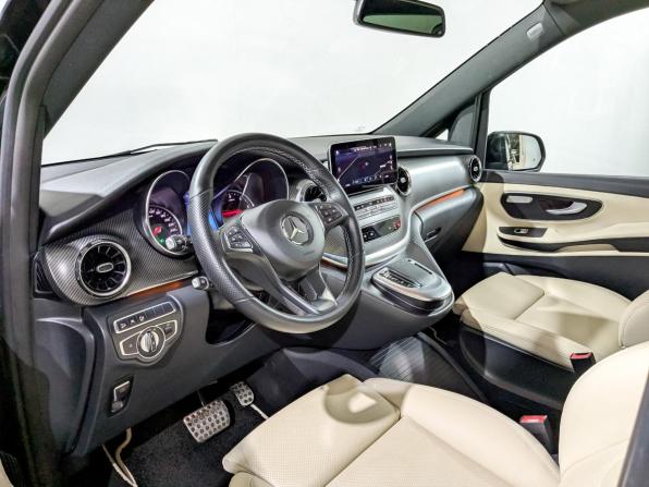 Mercedes-Benz V-Класс III (W447) Рестайлинг с пробегом 2023 года, цена 9 200 000 рублей, 72885 км, минивэн, Автокод Объявления