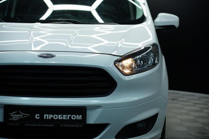Ford Tourneo Courier I с пробегом 2017 года, цена 1 555 000 рублей, 144000 км, минивэн, Автокод Объявления