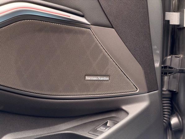 BMW 3 серии VII (G2x) Рестайлинг с пробегом 2022 года, цена 5 700 000 рублей, 28195 км, седан, Автокод Объявления