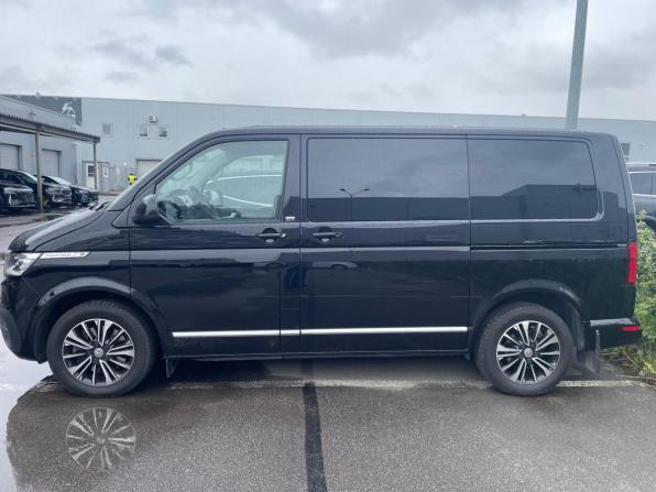 Volkswagen Multivan T6 Рестайлинг с пробегом 2022 года, цена 8 394 000 рублей, 58696 км, минивэн, Автокод Объявления
