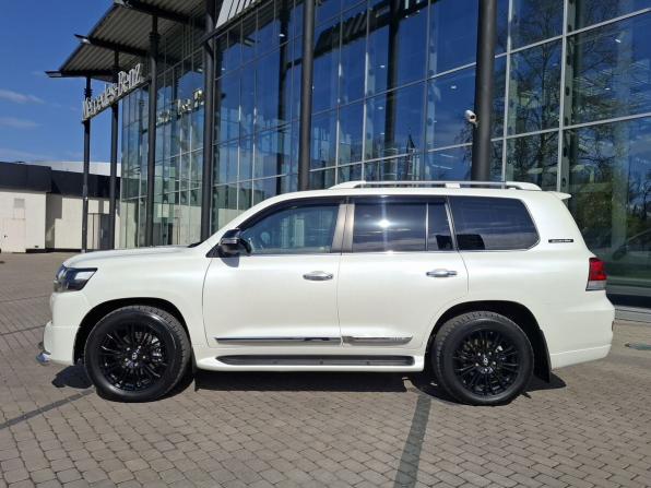 Toyota Land Cruiser 200 Series Рестайлинг 2 с пробегом 2017 года, цена 6 998 000 рублей, 115194 км, внедорожник, Автокод Объявления
