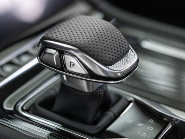 Hongqi H6 с пробегом 2025 года, цена 4 560 000 рублей, 2858 км, лифтбек, Автокод Объявления