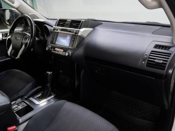 Toyota Land Cruiser Prado 150 Series Рестайлинг 1 с пробегом 2014 года, цена 3 360 000 рублей, 158614 км, внедорожник, Автокод Объявления