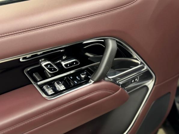 Land Rover Range Rover V с пробегом 2023 года, цена 18 500 000 рублей, 69366 км, внедорожник, Автокод Объявления