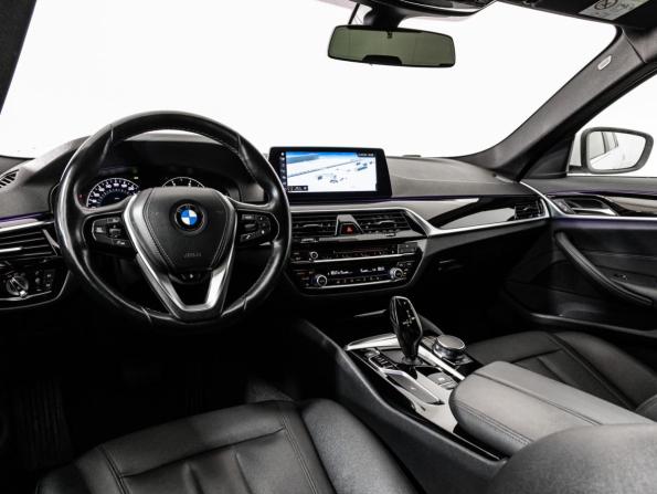 BMW 5 серии VII (G30/G31/G38) с пробегом 2017 года, цена 2 399 000 рублей, 132618 км, седан, Автокод Объявления