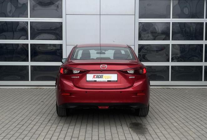 Mazda 3 III (BM) Рестайлинг с пробегом 2018 года, цена 1 460 000 рублей, 89943 км, седан, Автокод Объявления