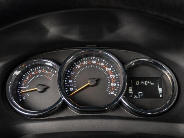 Renault Logan II Рестайлинг с пробегом 2022 года, цена 1 170 000 рублей, 81404 км, седан, Автокод Объявления