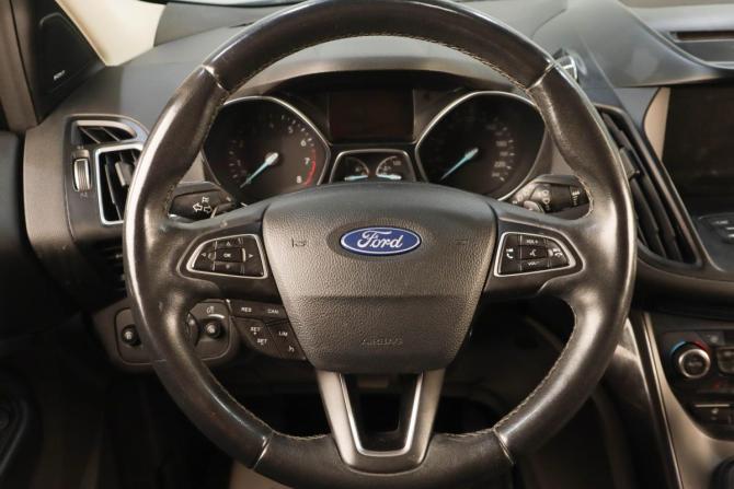 Ford Kuga II Рестайлинг с пробегом 2018 года, цена 1 729 000 рублей, 131000 км, внедорожник, Автокод Объявления