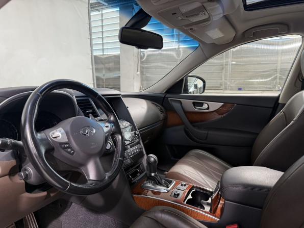 Infiniti QX70 с пробегом 2013 года, цена 2 239 800 рублей, 109000 км, внедорожник, Автокод Объявления
