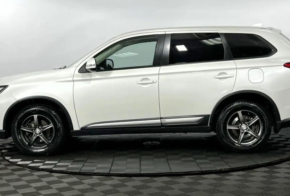 Mitsubishi Outlander III Рестайлинг 2 Нижний Новгород  - изображение 9