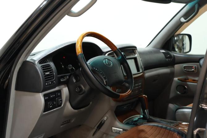 Lexus LX II Рестайлинг с пробегом 2006 года, цена 2 149 000 рублей, 412542 км, внедорожник, Автокод Объявления