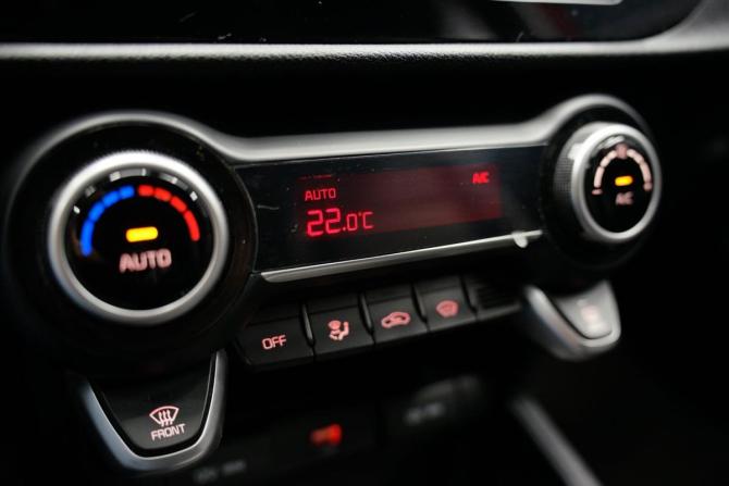 Kia Rio IV Рестайлинг с пробегом 2021 года, цена 1 990 000 рублей, 67452 км, хэтчбек, Автокод Объявления
