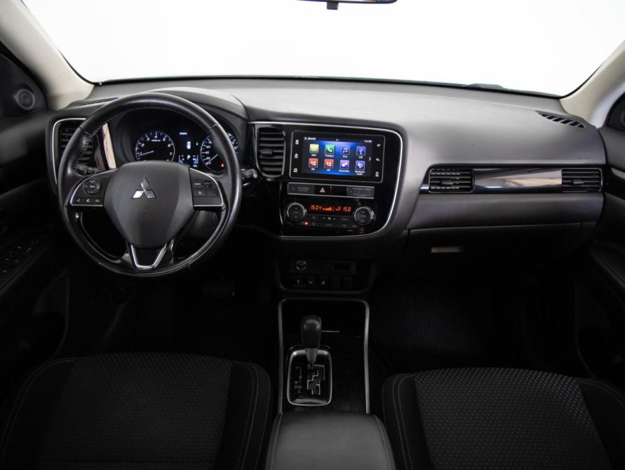 Mitsubishi Outlander III Рестайлинг 3 Санкт-Петербург  - изображение 9