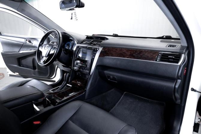 Toyota Camry VII (XV50) Рестайлинг 2 с пробегом 2017 года, цена 2 099 000 рублей, 200268 км, седан, Автокод Объявления