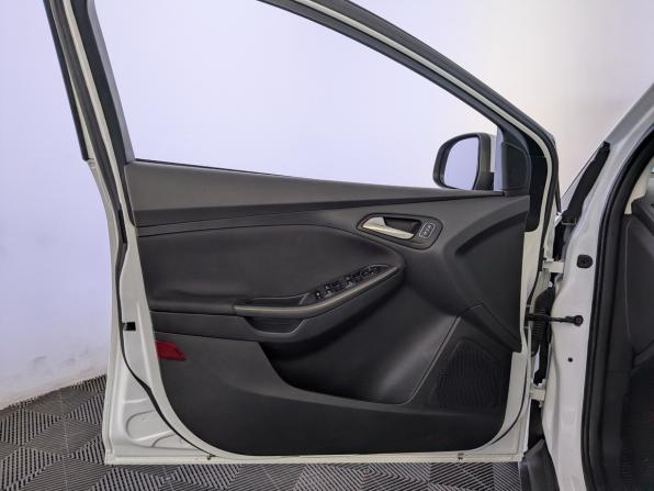 Ford Focus III Рестайлинг с пробегом 2018 года, цена 1 150 000 рублей, 98402 км, хэтчбек, Автокод Объявления
