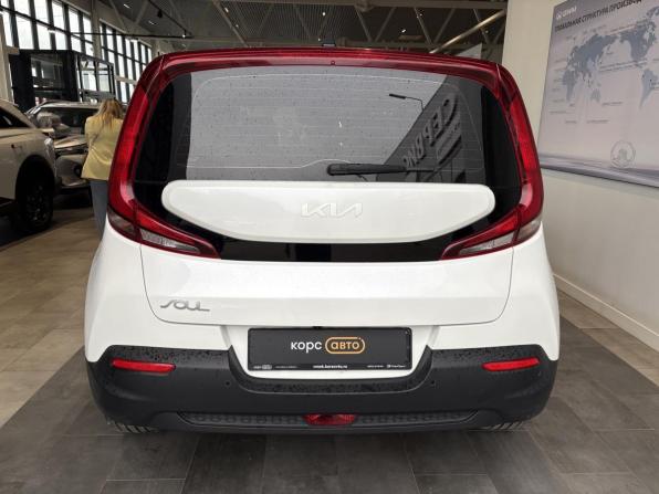 Kia Soul III с пробегом 2022 года, цена 2 241 000 рублей, 35427 км, хэтчбек, Автокод Объявления