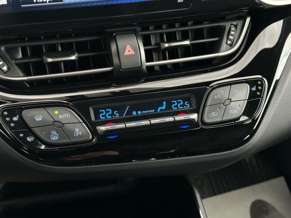 Toyota C-HR I с пробегом 2018 года, цена 2 540 000 рублей, 97340 км, внедорожник, Автокод Объявления