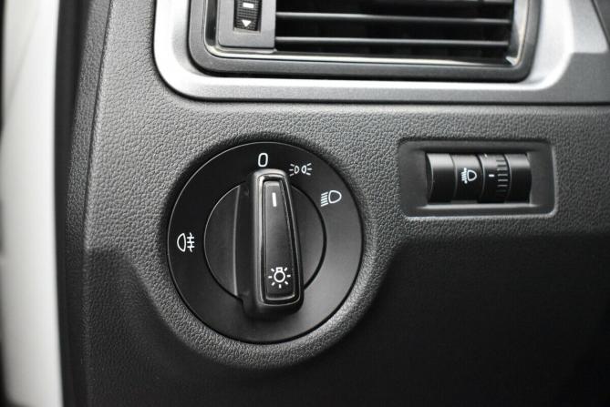 Skoda Rapid I Рестайлинг с пробегом 2018 года, цена 1 000 000 рублей, 153489 км, лифтбек, Автокод Объявления